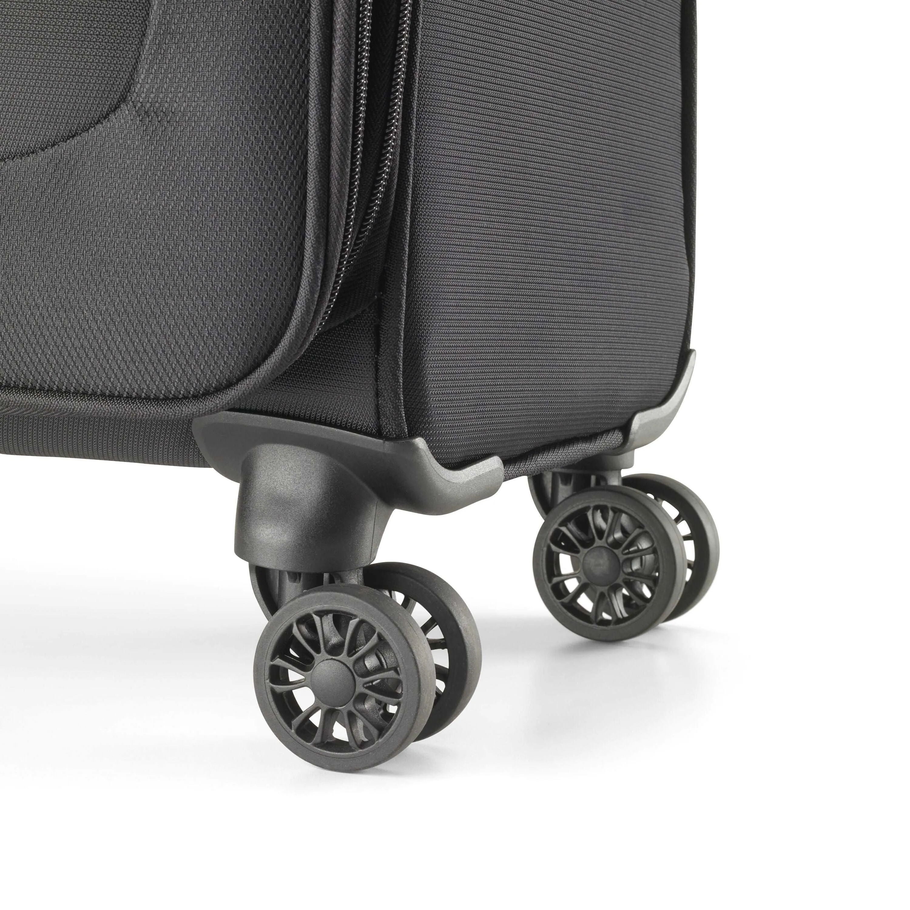 American Tourister Fly Light Spinner Carry-On