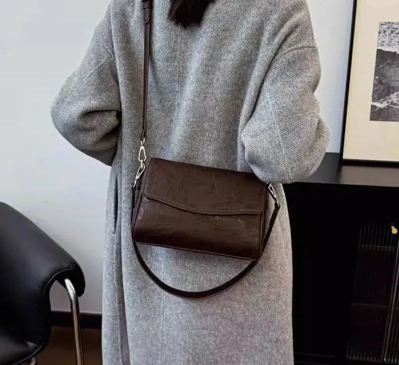 Uakiss Luxury Design Vintage Y2k Aesthetic Crossbody Bag Simple All Match Trendy Women's Handbags Casual Fashion Shoulder Underarm Bag